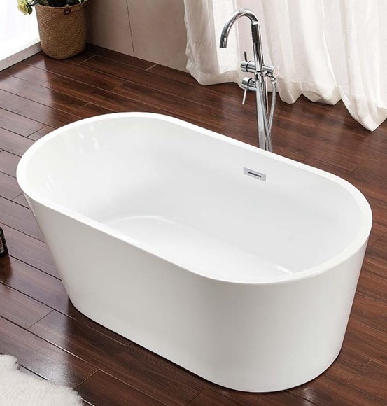 Oval Freestanding Tub with Angled Sides and Slotted Overflow
