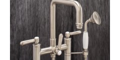Freestanding Tub Filler With Curving Spout, Lever 35 Handles