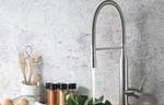 Round Faucet with Pull Down Spray, Faucet Running