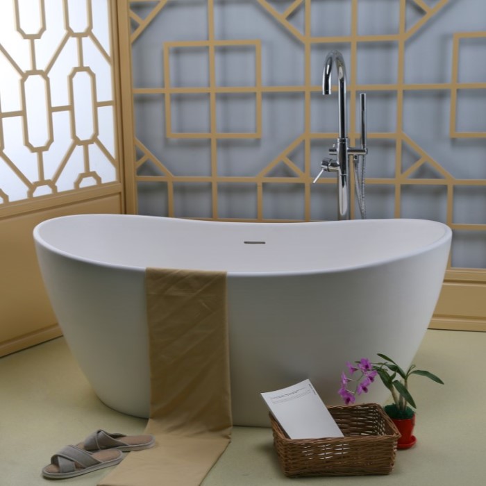 Freestanding Tub with Modern Lines, 2 Raised Backrests