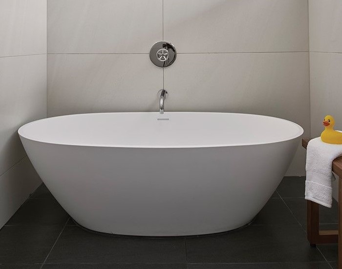 Alissa 249 Bathtub Installed in an Alcove with a Wall Mounted Tub Faucet