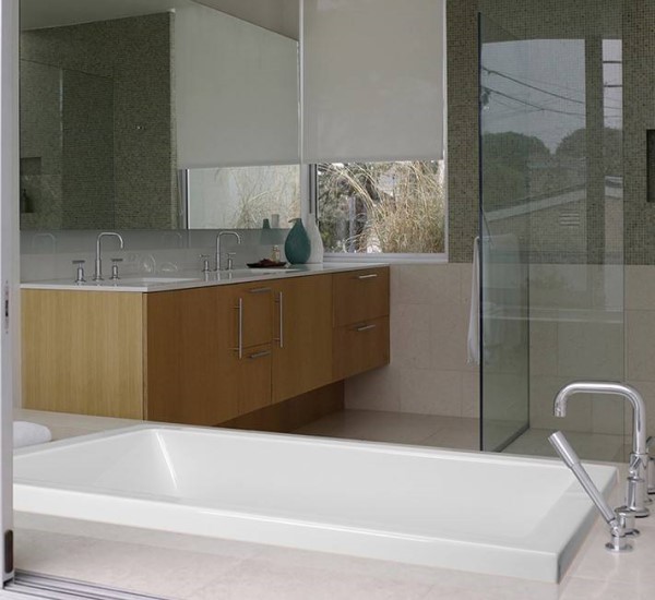 Andrea 25 Bathtub Installed as a Drop-in