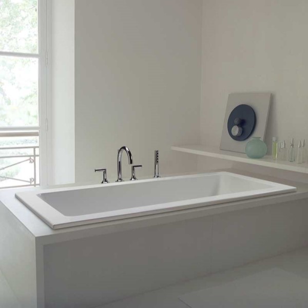 Andrea 8 Bathtub Installed as a Drop-in in a Freestanding Surround