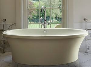 Basics Oval Freestanding Bathtub