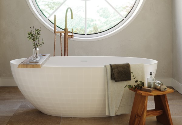 Oval Freestanding Bath in Mineral Composite