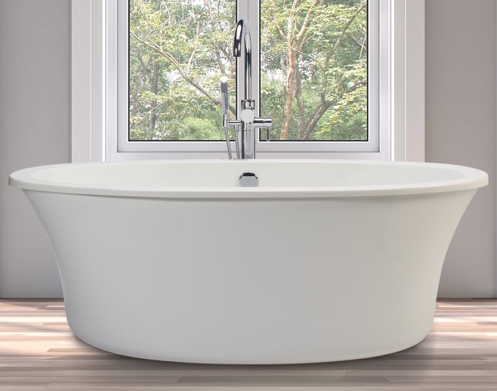 Louise Installed with Freestanding Tub Faucet Centered Behind