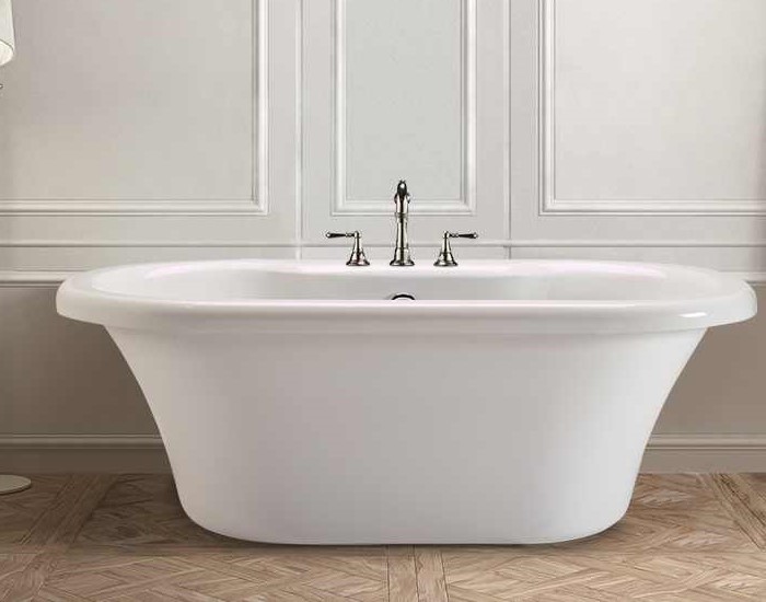 Melinda 8 Installed with Deck Tub Faucet