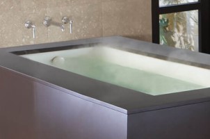 Undermount Tub with Warm Water