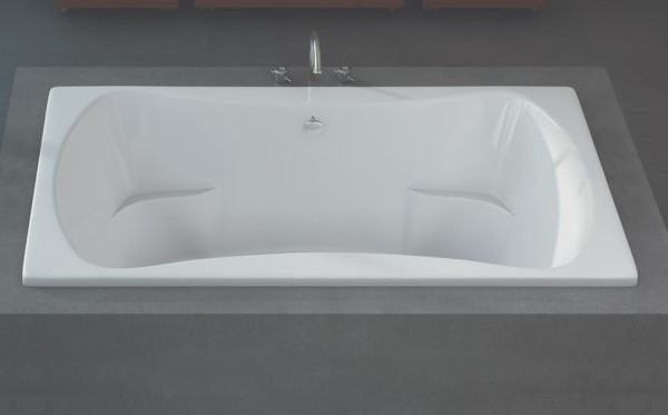 Rampart II Rectangle Tub with Armrests & Center Drain
