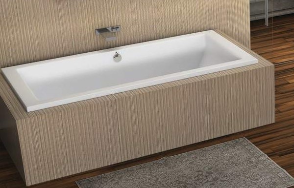Vivo Modern Rectangle Bathtub with Center Drain, Two Backrests