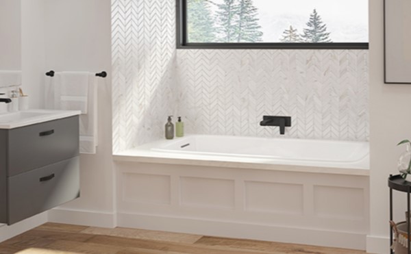 Curve End Drain Installed, Drop-in within an Alcove, Slotted Overflow Option