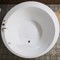 Round Tub with Modern Rim, Center-Side Drain