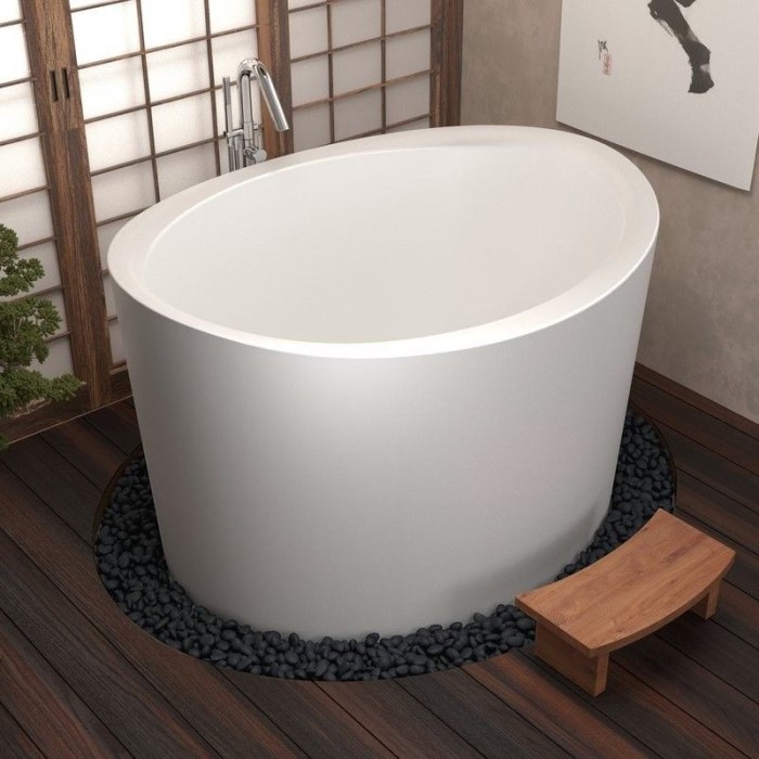 Oval Freestanding Bath, Smooth Sides, Wide Rim, with Optional Step