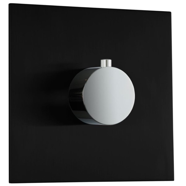 Chrome Round Handle, Matte Black Square Backplate, Thermostatic Control