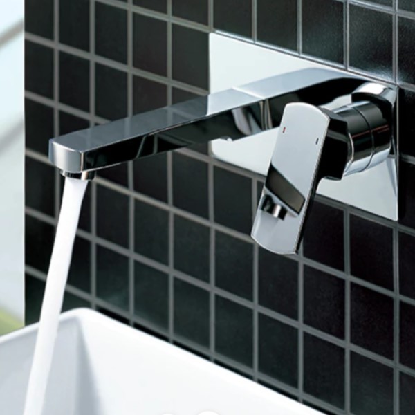 Wall mount sink faucet with single control and spout connected with a back plate
