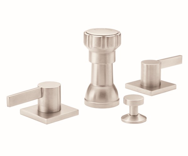 Vertical Bidet with Lever Handles, Square Base