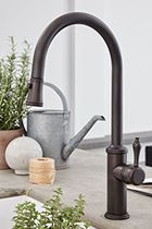 Traditional Faucet Series, Shown in Oil Rubbed Bronze