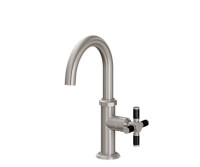 Curving Spout, Side Lever Control, Smooth