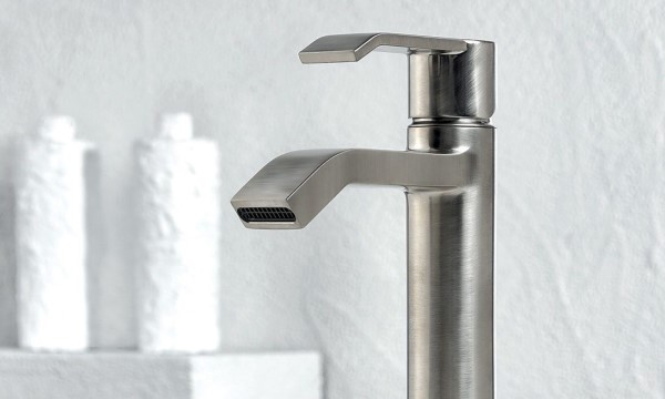 Libretto Single Hole Vessel Sink Faucet in Satin Nickel