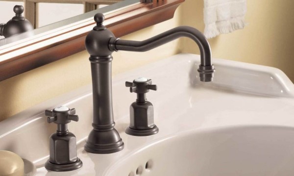 Montecito Widespread Sink Faucet with Cross Handles