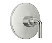 Pressure Balance Control with Smooth Lever Handle