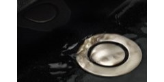 Drain sits flush with sink in open position
