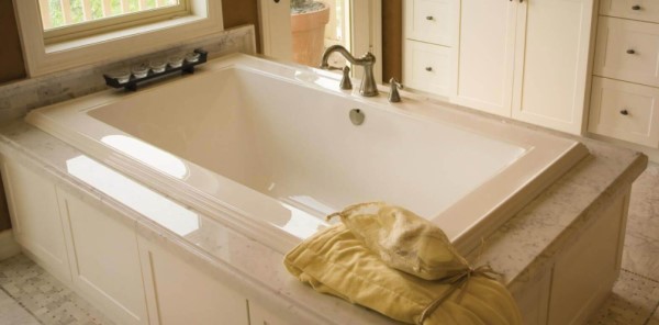 Rectangle Drop-in Jetted Tub with Decorative Rim