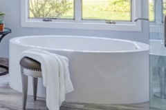 Studio Aubry Freestanding Oval Tub, Straight Sides, End Drain