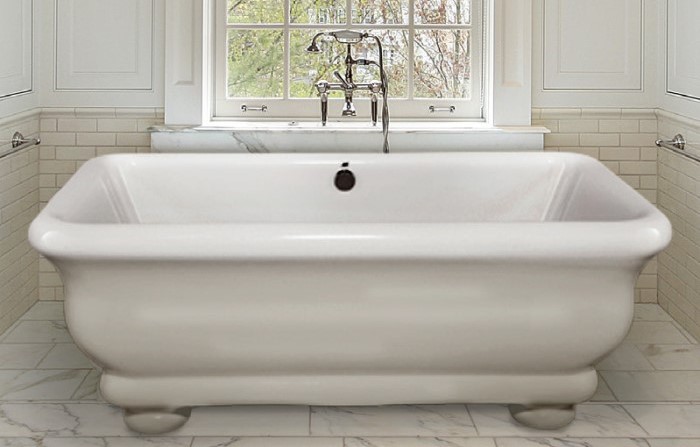 Freestanding Tub with Rounded Corners and Curving Sculpted Sides