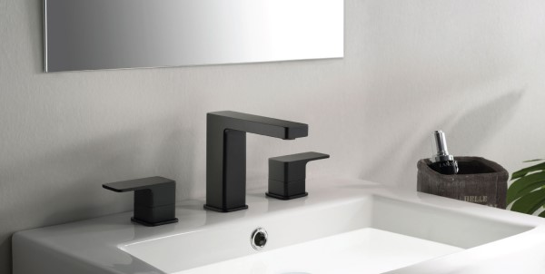 Rectangular Widespread Faucet in Matte Black