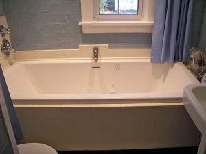 Hydro Systems Kira, Rectangle, Center Drain Tub