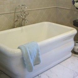 Sculpted Free Standing Bath