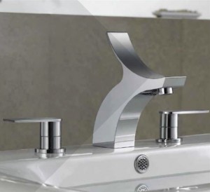 Widespread sink faucet with a winged spout