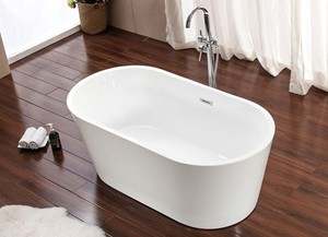 Modern Oval Bathtub with Thin Rim - Center Drain Freestanding