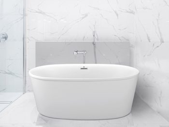 Oval Freestanding Bath with Center Drain