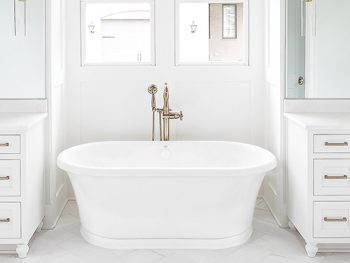 Oval Freestanding Bath with Pedestal Detail