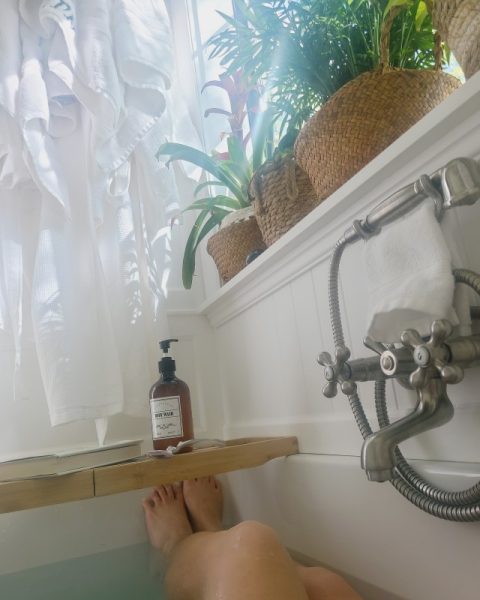 Soothing Soak, Bathtub with Tub Tray