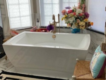 Rectangle Freestanding Bath with Curving Sides